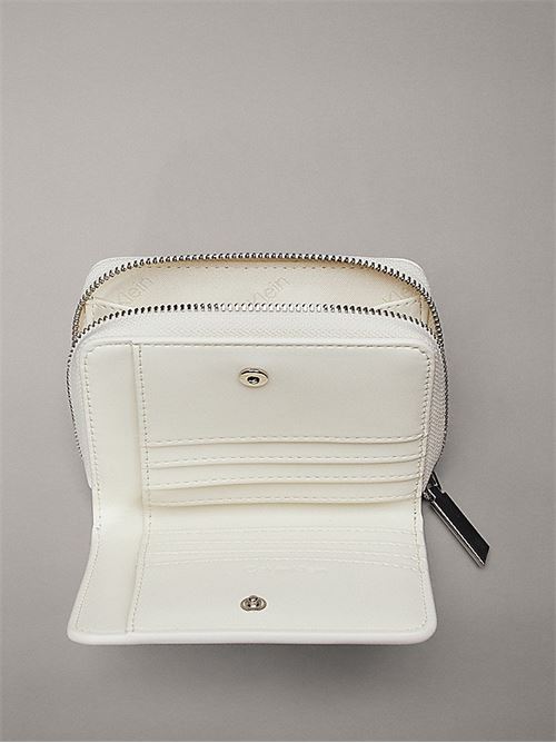 CK MUST MEDIUM ZIP AROUND WALLET CALVIN KLEIN | K60K611937/67U